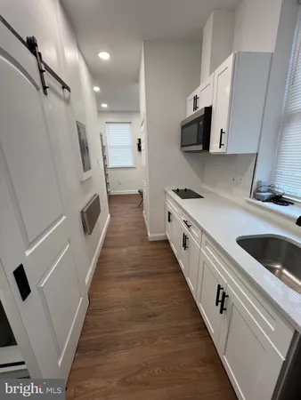 $900 | 2145 Elkins Avenue, Unit A, Philadelphia, PA 19144