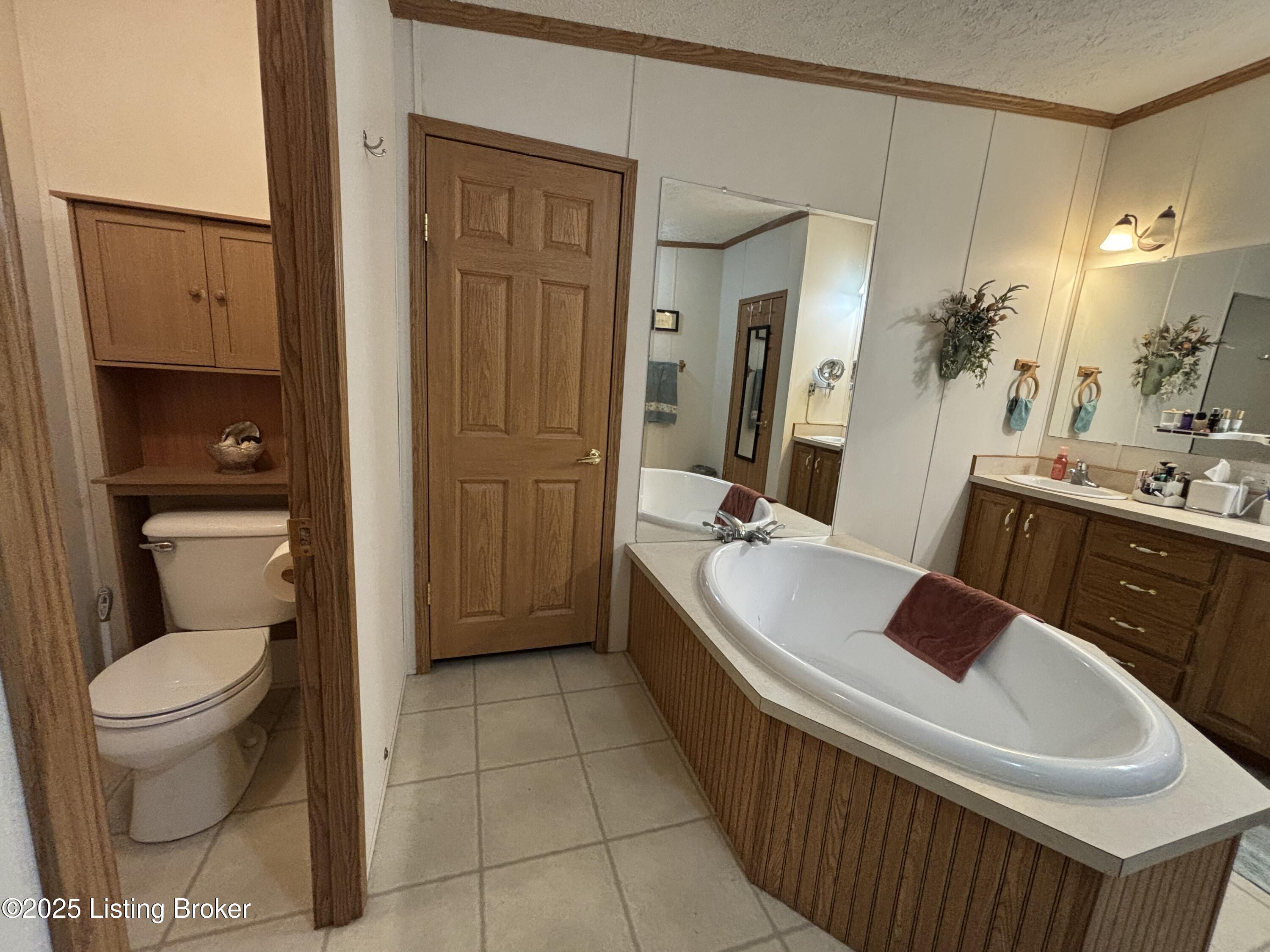 2317 Liberty Road Milton, KY 40045 - Photo 14 of 29 IMG_0427