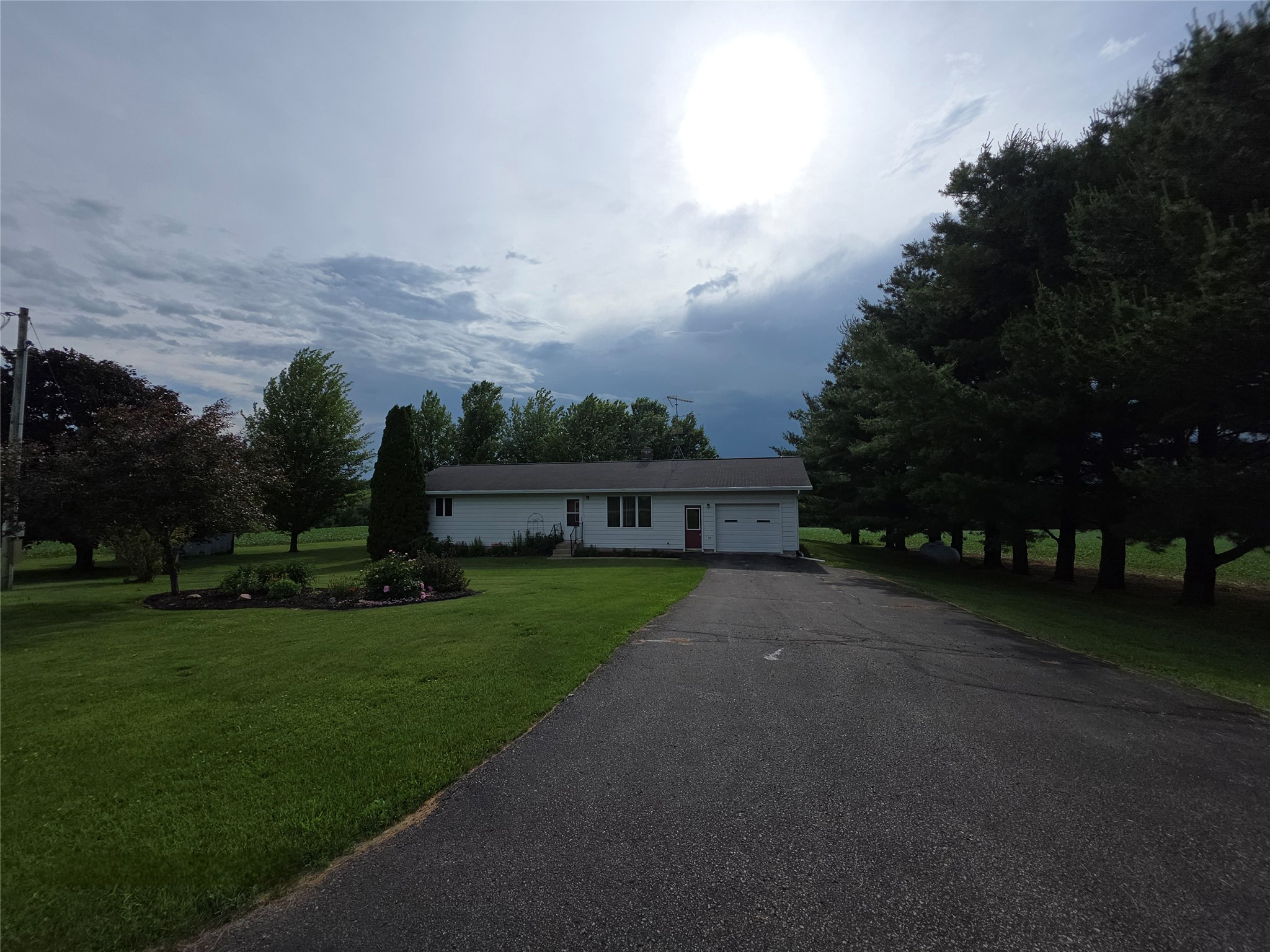 12828 South Schultz Road Osseo, WI 54758 - Photo 3 of 28