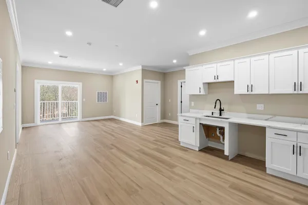 $489,900 | 10100 South Willow Street, Unit 208, Manchester, NH 03109