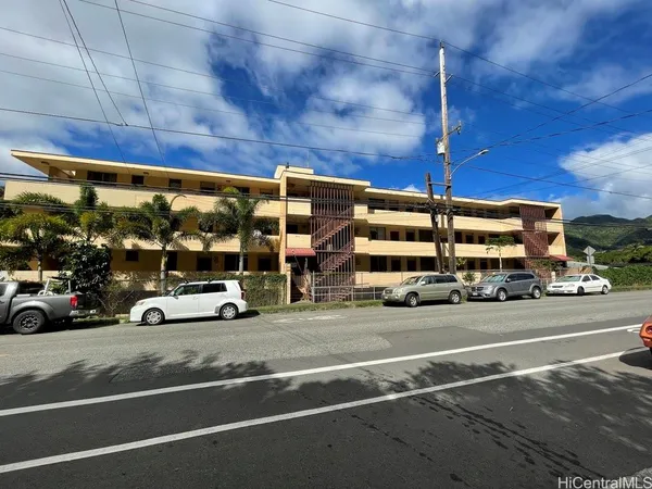 $1,700 | 2140 10th Avenue, Unit 205, Honolulu, HI 96816