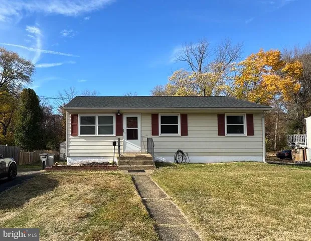 $450,000 | 7812 Amherst Drive, Manassas, VA 20111