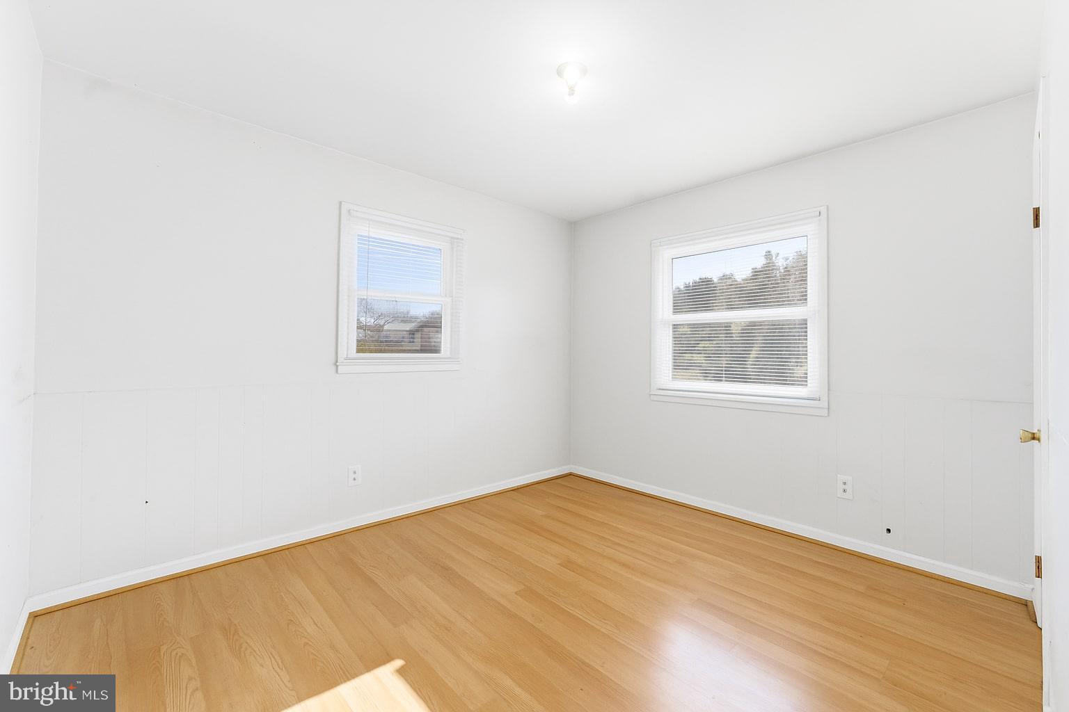 7812 Amherst Drive Manassas, VA 20111 - Photo 13 of 36 an empty room with a window