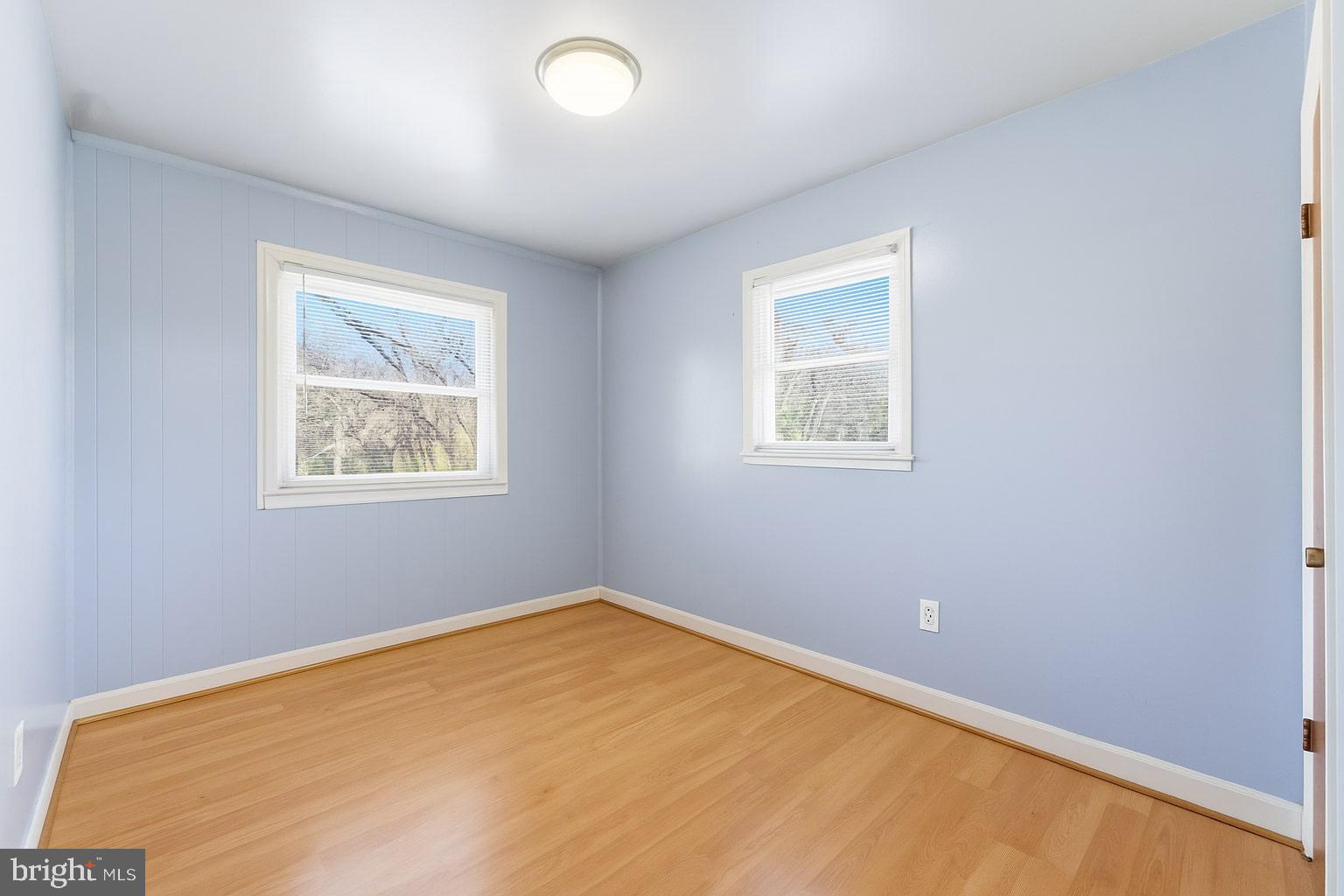 7812 Amherst Drive Manassas, VA 20111 - Photo 15 of 36 an empty room with a window