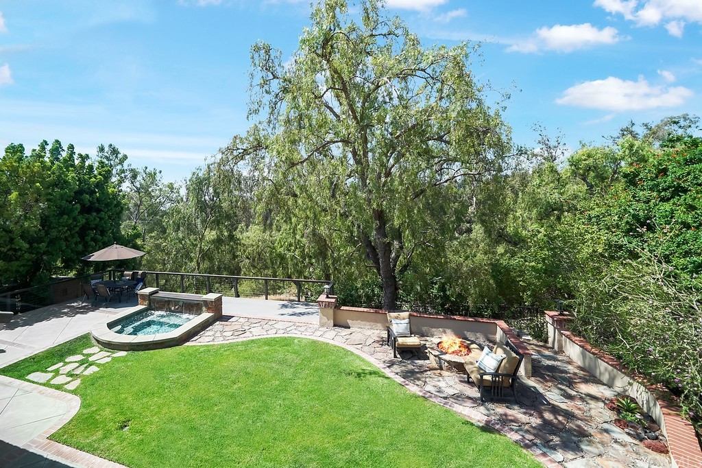 1902 Derby Drive North Tustin, CA 92705 - Photo 41 of 67 a view of a backyard with sitting area