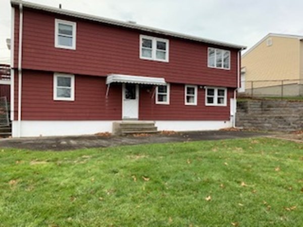 21 Shawmut Road Waltham, MA 02452 - Photo 4 of 20 Gallery Image 4
