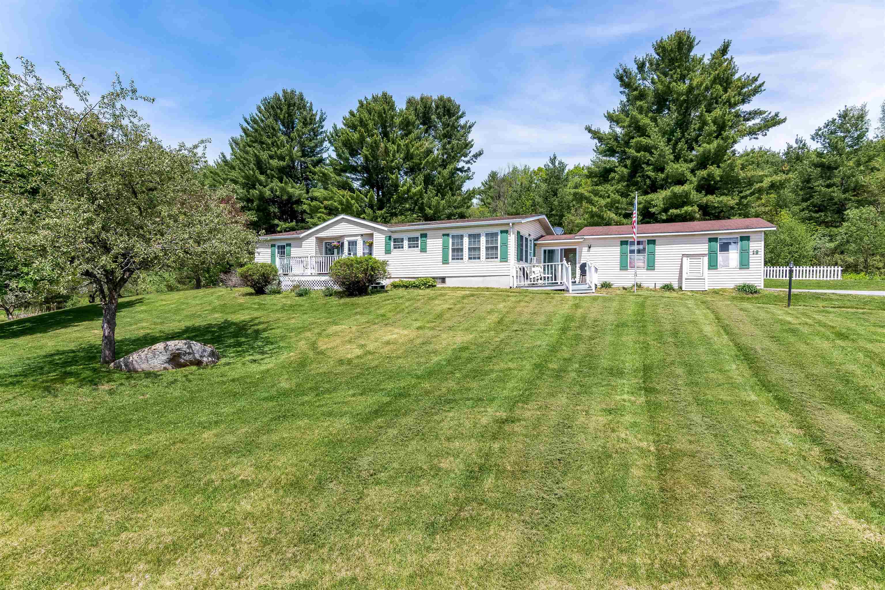 18 Hillcrest Road Fairfax, VT 05454 - Photo 1 of 40