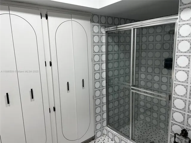 $6,000 | 7751 Southwest 131st Street, Pinecrest, FL 33156