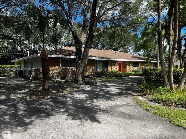 $6,000 | 7751 Southwest 131st Street, Pinecrest, FL 33156