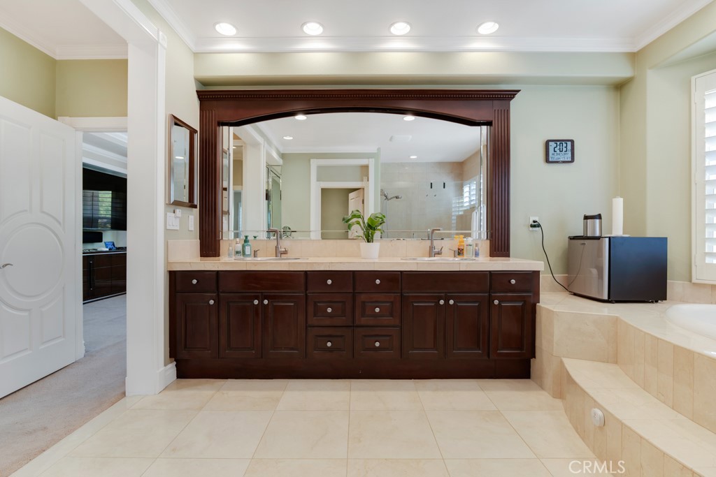 20333 Vía Cellini Porter Ranch, CA 91326 - Photo 49 of 66