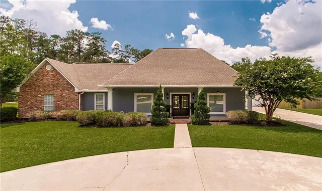 $595,000 | 42251 Jefferson Drive, Hammond, LA 70403