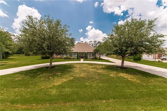 $595,000 | 42251 Jefferson Drive, Hammond, LA 70403
