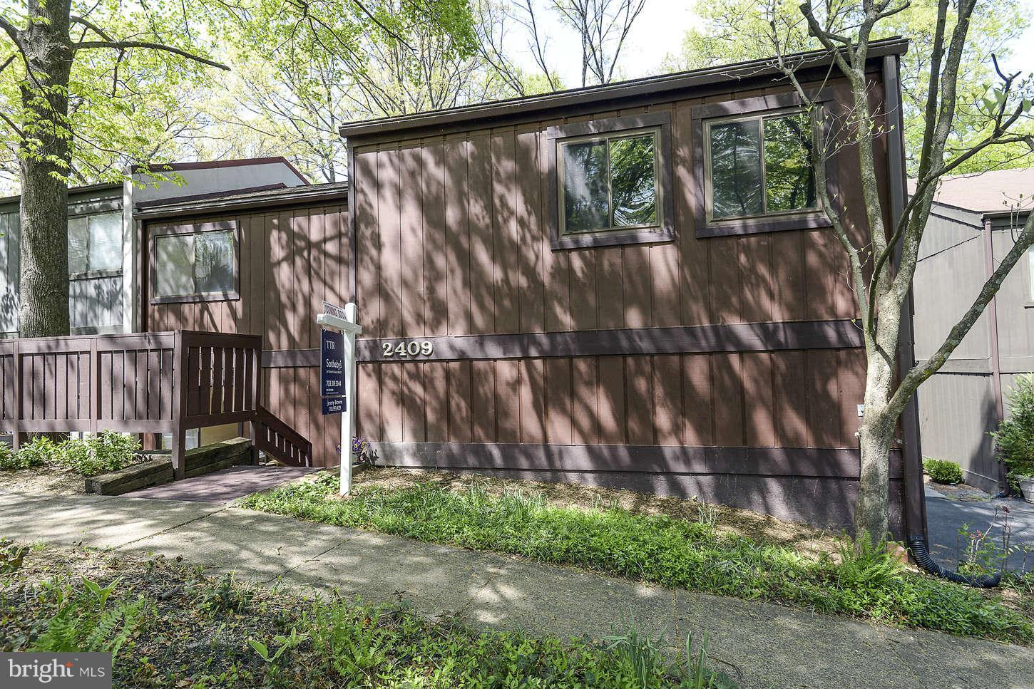 2409 Glade Bank Way Reston, VA 20191 - Photo 1 of 30 Exterior (Front)