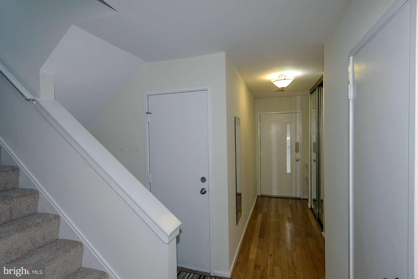 2409 Glade Bank Way Reston, VA 20191 - Photo 14 of 30 Interior (General)
