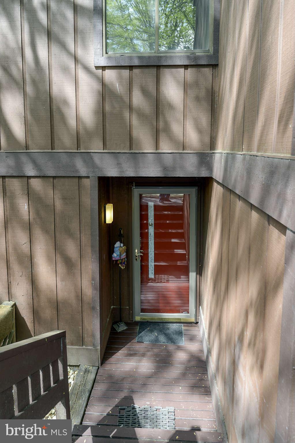 2409 Glade Bank Way Reston, VA 20191 - Photo 8 of 30 Exterior (Front)