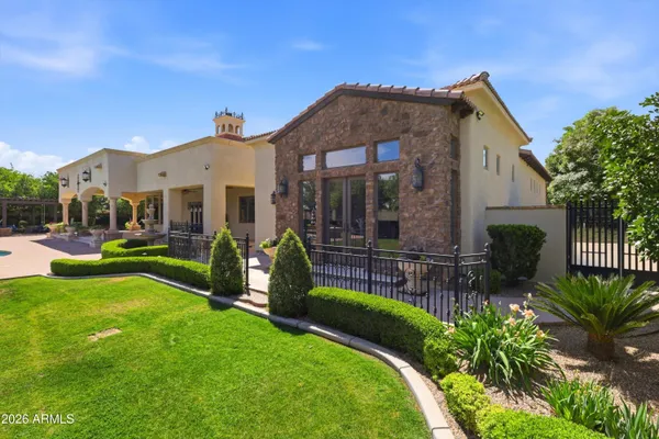 $3,600,000 | 2286 East Plum Street, Gilbert, AZ 85298
