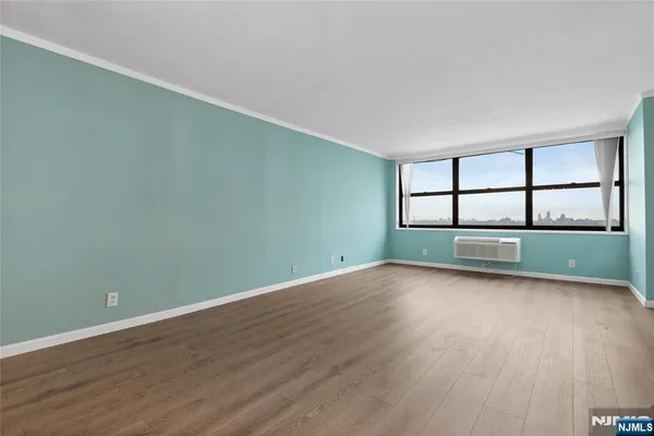$465,000 | 7004 Boulevard East, Unit 28C, Guttenberg, NJ 07093