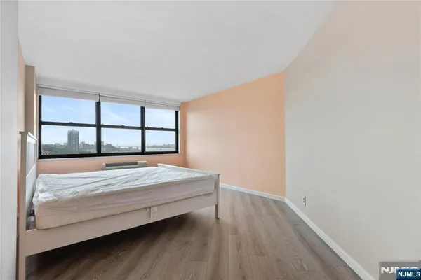 $465,000 | 7004 Boulevard East, Unit 28C, Guttenberg, NJ 07093