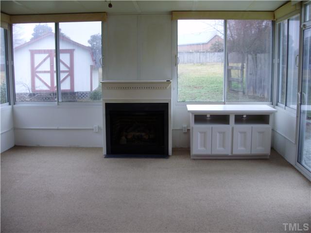 401 Perry Street Rolesville, NC 27571 - Photo 5 of 7 Gallery Image 5