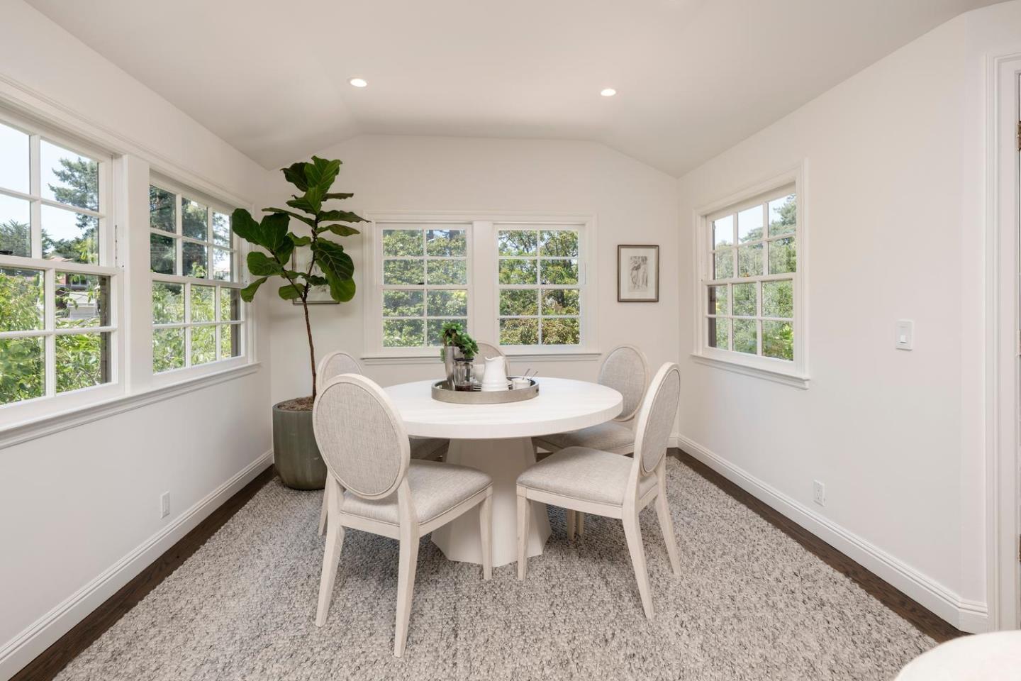 973 Baileyana Road Hillsborough, CA 94010 - Photo 21 of 56