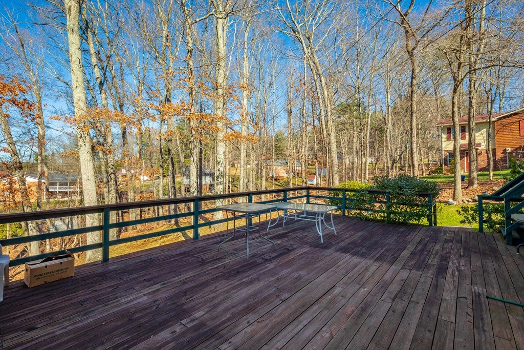 122 Robinhood Road Galax, VA 24333 - Photo 50 of 70 Gallery Image 50
