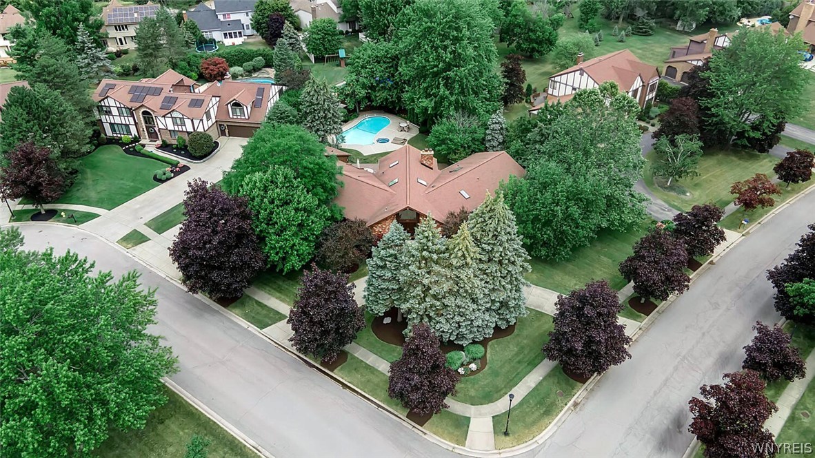 60 Timberlane Drive Amherst, NY 14221 - Photo 4 of 50