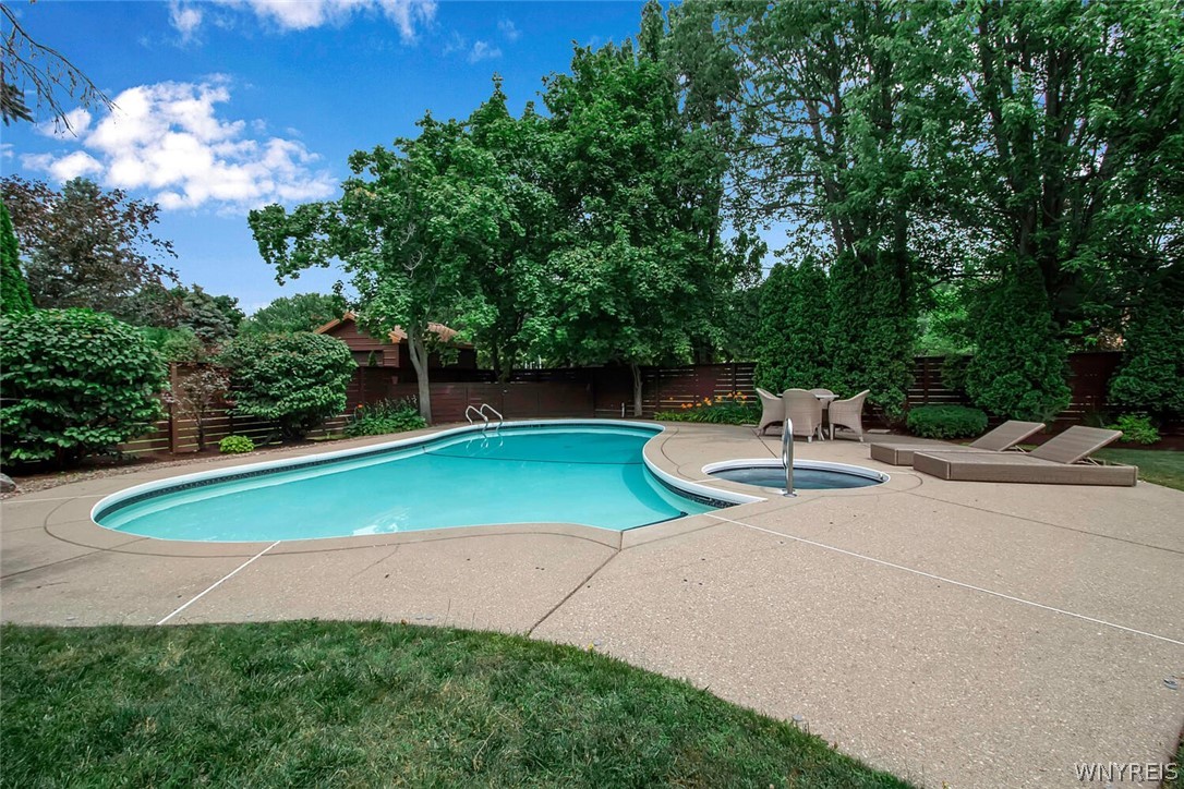 60 Timberlane Drive Amherst, NY 14221 - Photo 45 of 50