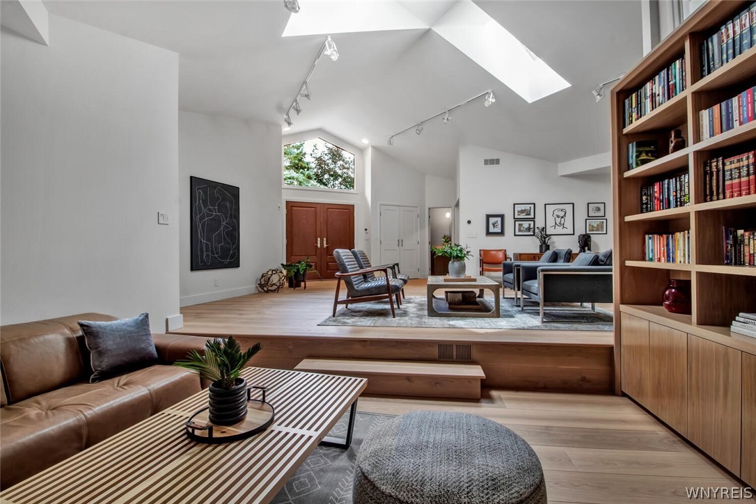 60 Timberlane Drive Amherst, NY 14221 - Photo 9 of 50