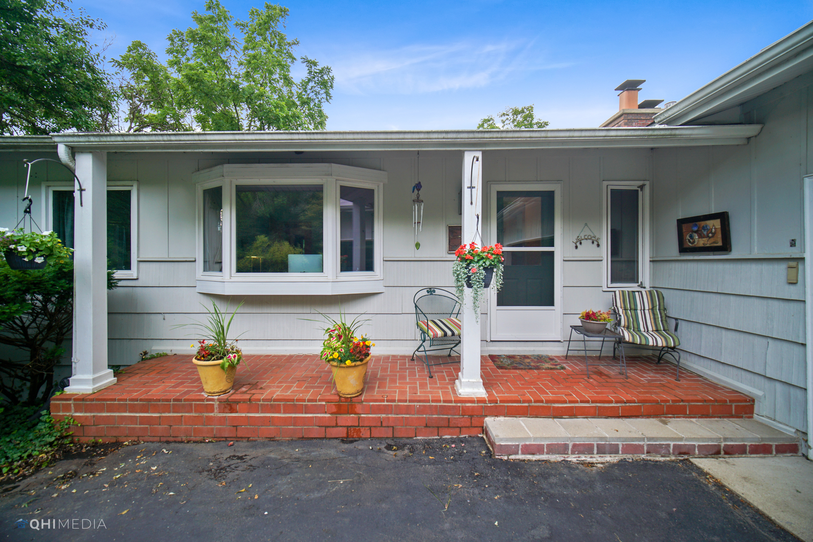39W212 Happy Hills Road St. Charles, IL 60175 - Photo 2 of 28