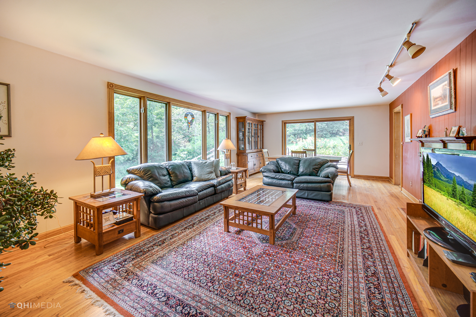 39W212 Happy Hills Road St. Charles, IL 60175 - Photo 4 of 28