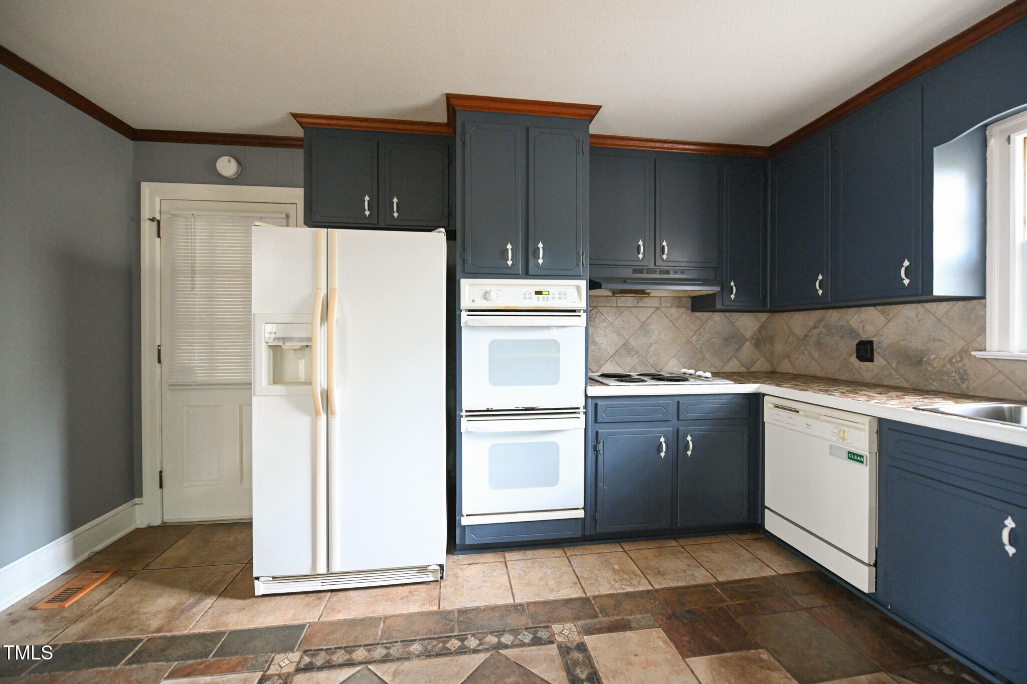 12815 Cleveland Road Garner, NC 27529 - Photo 17 of 38 017