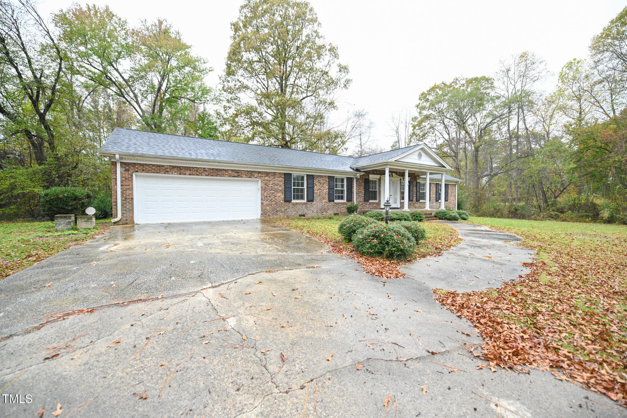 12815 Cleveland Road Garner, NC 27529 - Photo 2 of 38 002