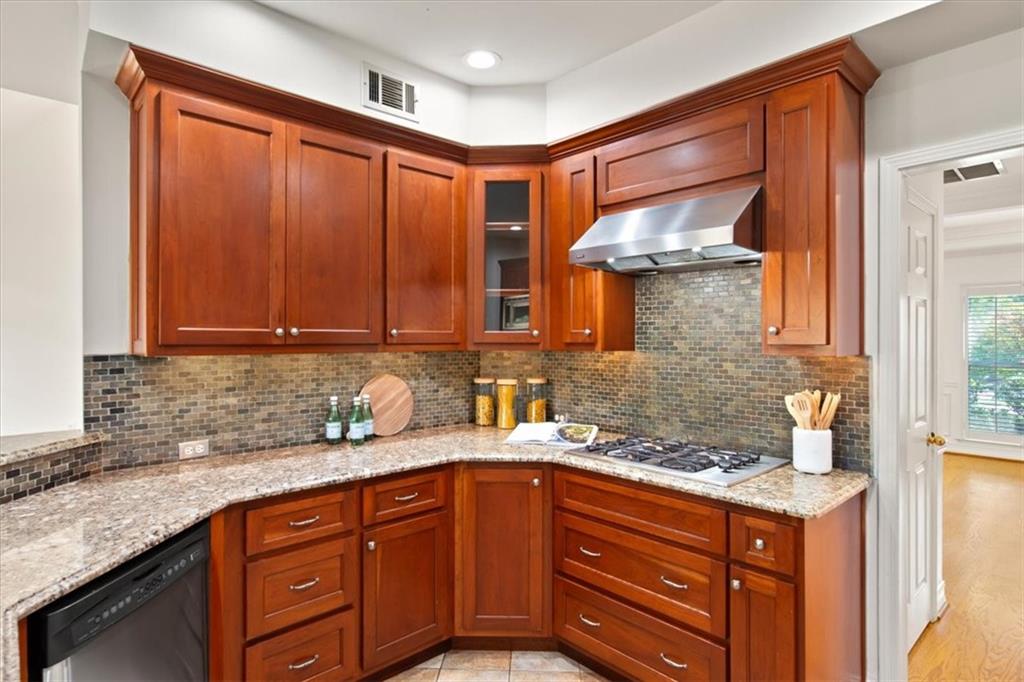 1560 Oak Park Cove Decatur, GA 30033 - Photo 13 of 33