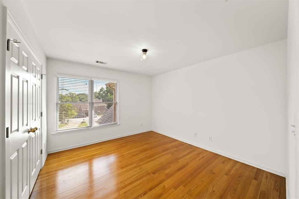 1560 Oak Park Cove Decatur, GA 30033 - Photo 24 of 33