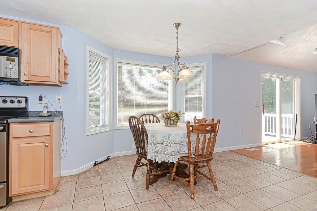 32 Riverhurst Road Billerica, MA 01821 - Photo 17 of 41