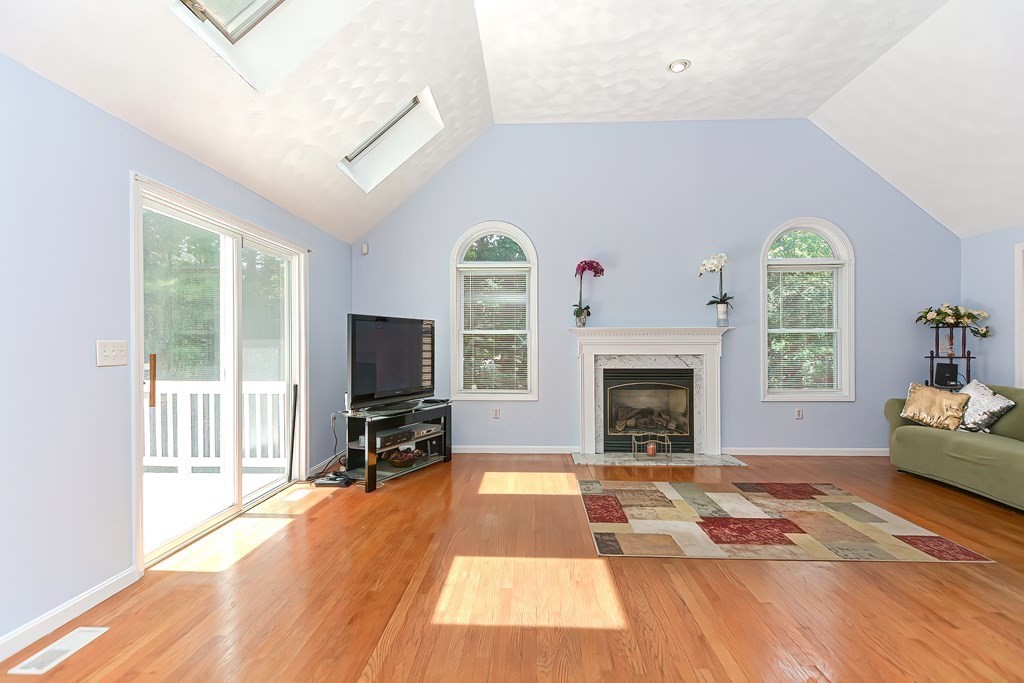 32 Riverhurst Road Billerica, MA 01821 - Photo 18 of 41