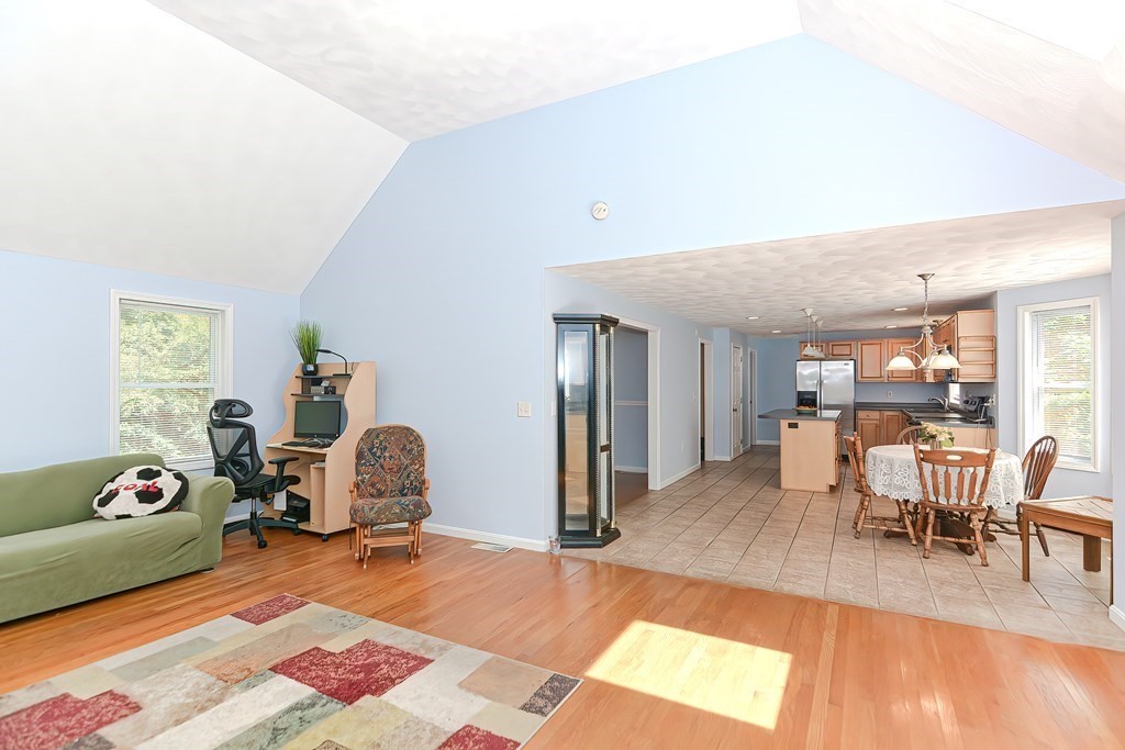 32 Riverhurst Road Billerica, MA 01821 - Photo 20 of 41