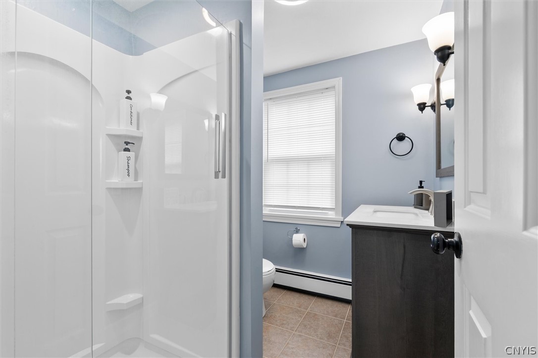 2474 Nunnery Road Skaneateles, NY 13152 - Photo 12 of 41 Primary Bathroom