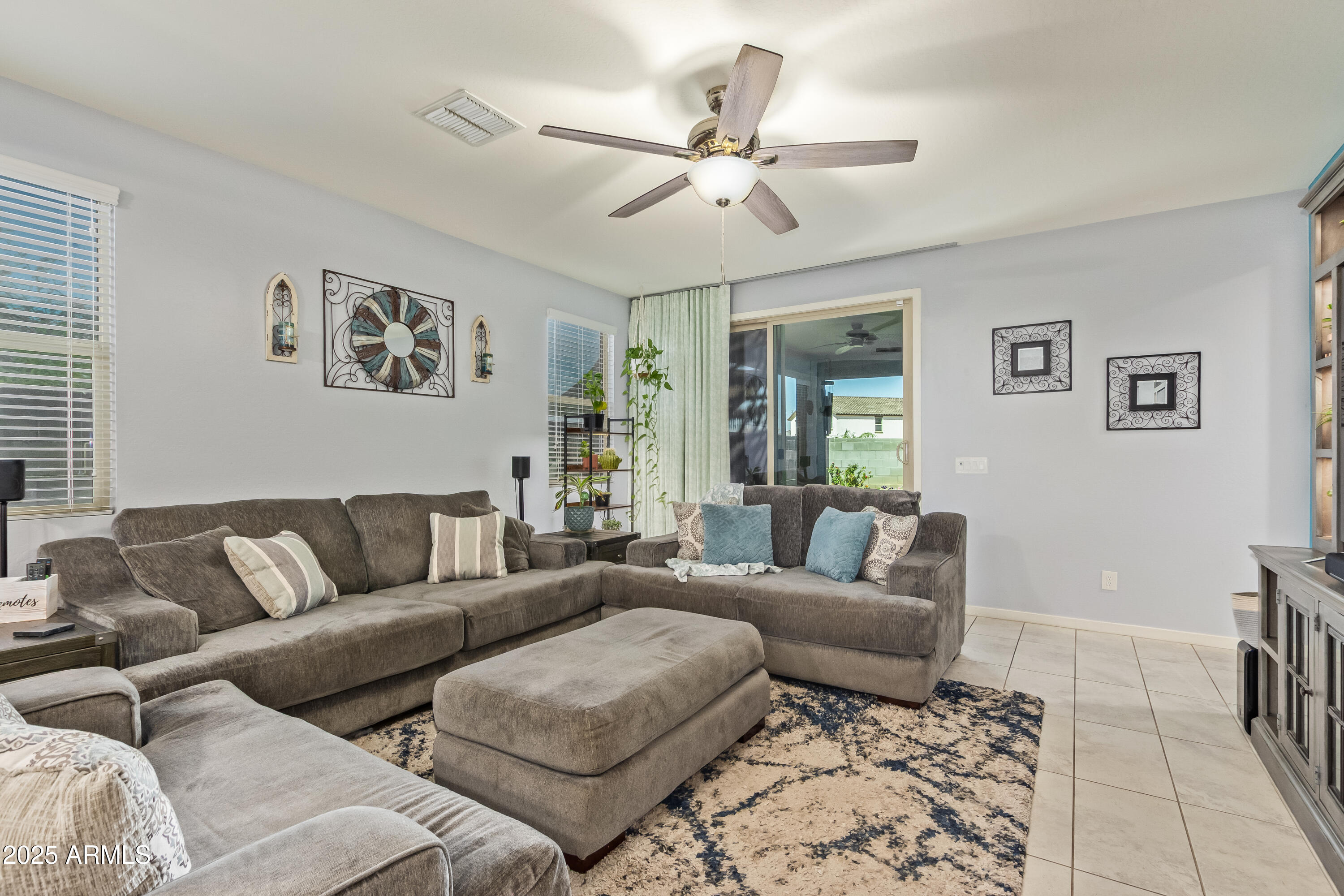 9836 West Atlantis Way Tolleson, AZ 85353 - Photo 3 of 41 68fb26_07 - Atlantis