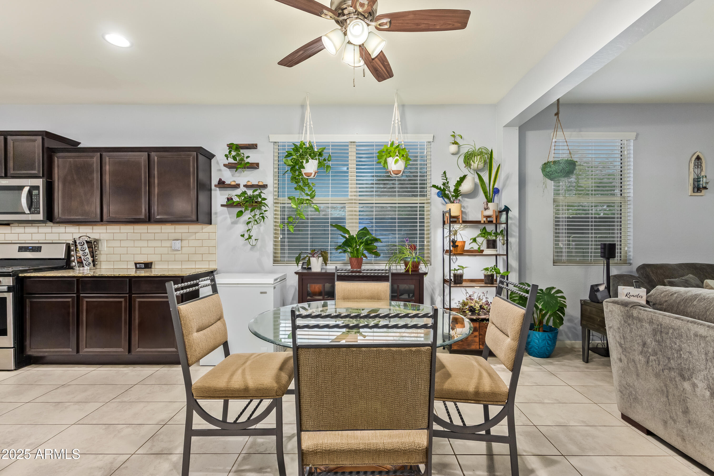 9836 West Atlantis Way Tolleson, AZ 85353 - Photo 4 of 41 68fb26_14 - Atlantis