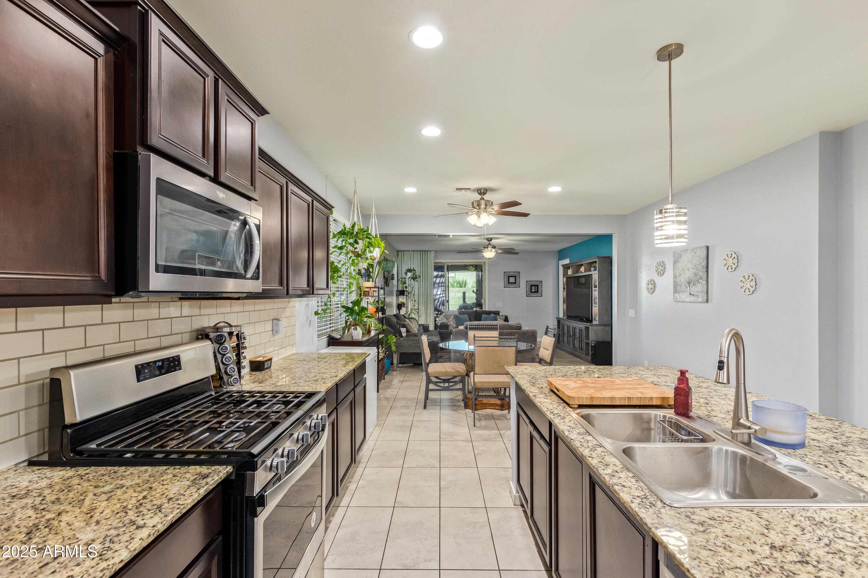 9836 West Atlantis Way Tolleson, AZ 85353 - Photo 5 of 41 68fb26_11 - Atlantis