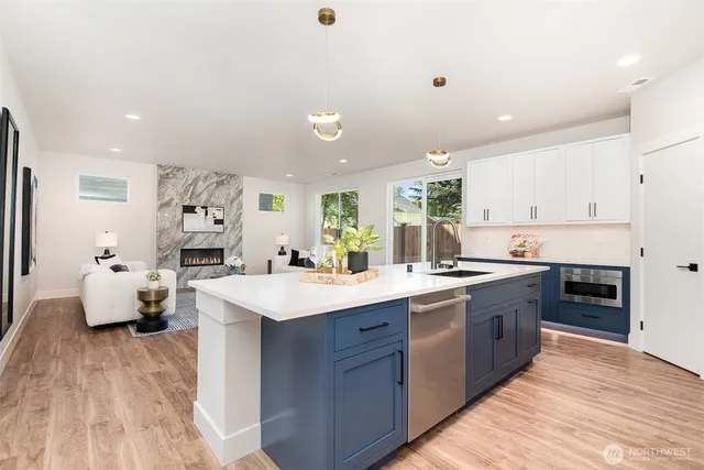 $1,099,950 | 24328 Carter Road, Unit 5A, Bothell, WA 98021