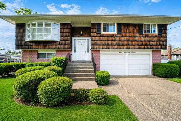 $749,990 | 4007 Clark Street, Seaford, NY 11783