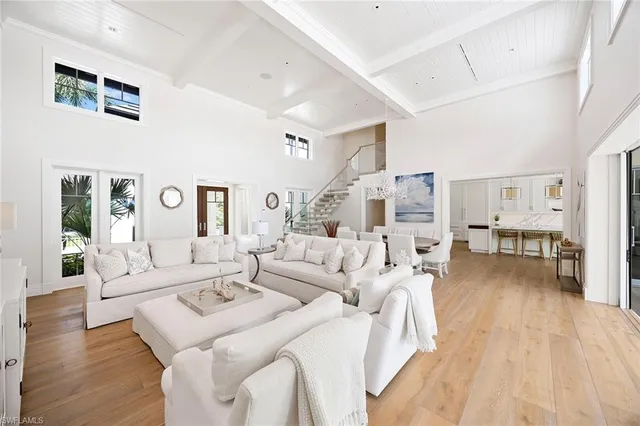 $15,850,000 | 221 Aqua Court, Naples, FL 34102