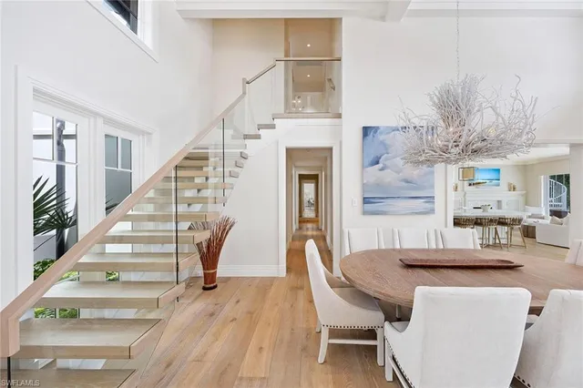 $15,850,000 | 221 Aqua Court, Naples, FL 34102