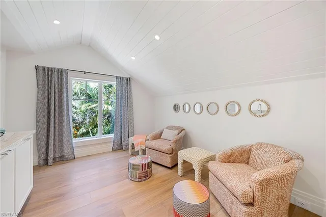 $15,850,000 | 221 Aqua Court, Naples, FL 34102