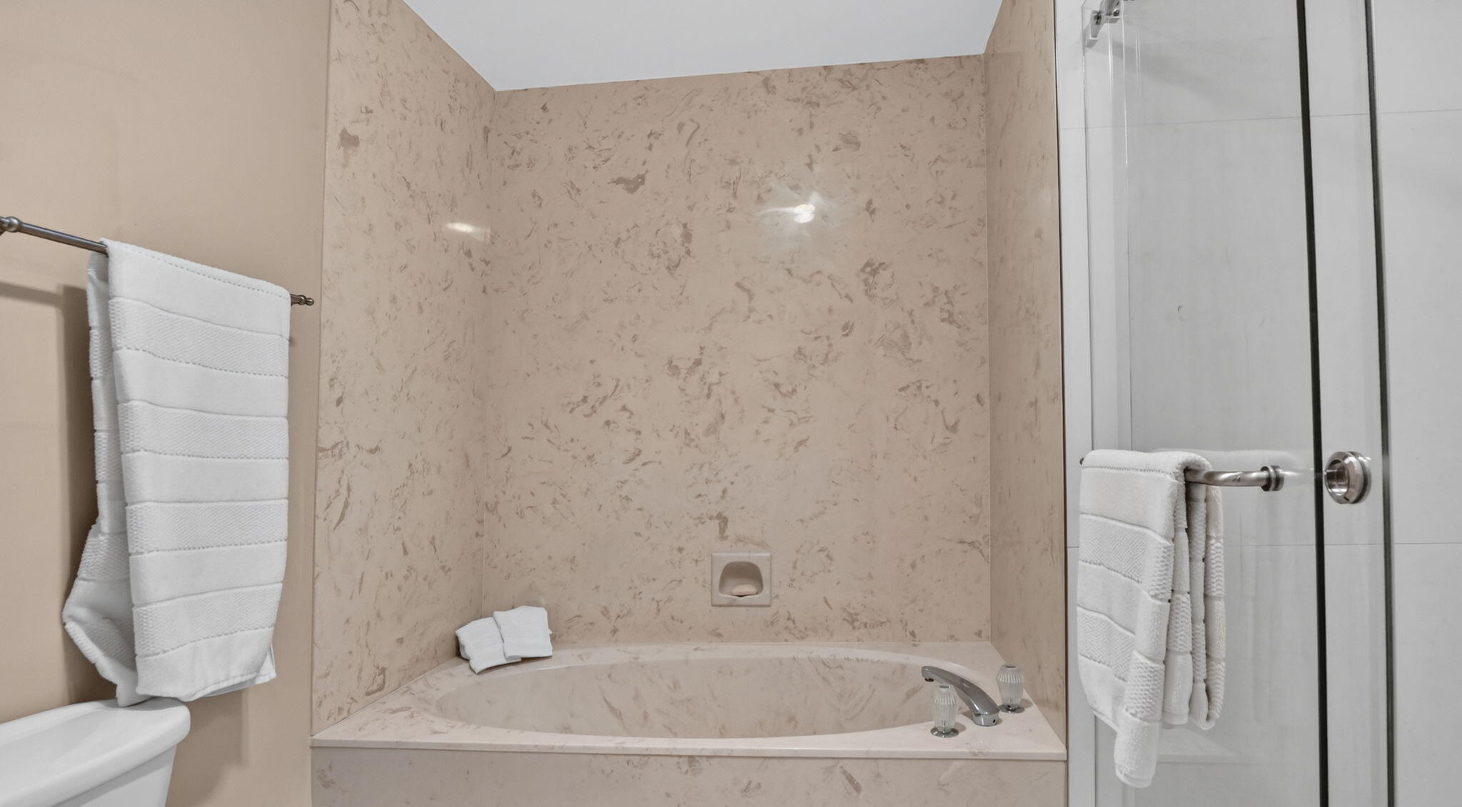 7913 La Mirada Drive Boca Raton, FL 33433 - Photo 37 of 67 Master bathroom