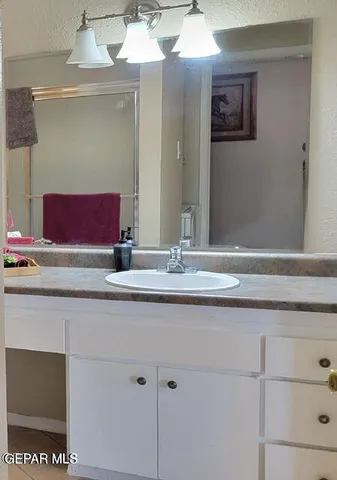 $225,000 | 500 Thunderbird Drive, Unit 116, El Paso, TX 79912