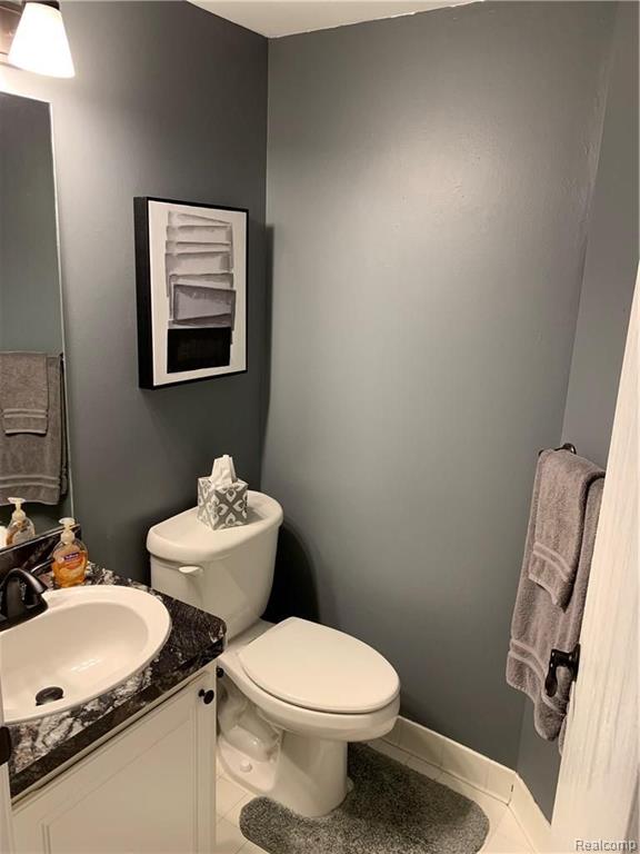 13993 Watersway Drive, Unit 70 Gibraltar, MI 48173 - Photo 11 of 23