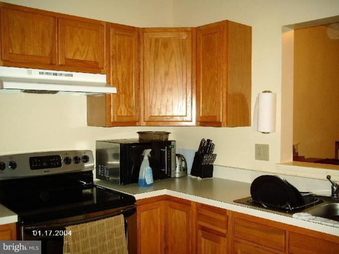 2011 Roff Point Court Odenton, MD 21113 - Photo 3 of 13 Kitchen #2